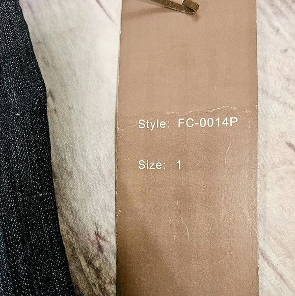 Free Culture NWT Size 1 Low Rise Dark Wash Skinny Jeans - Picture 5 of 7